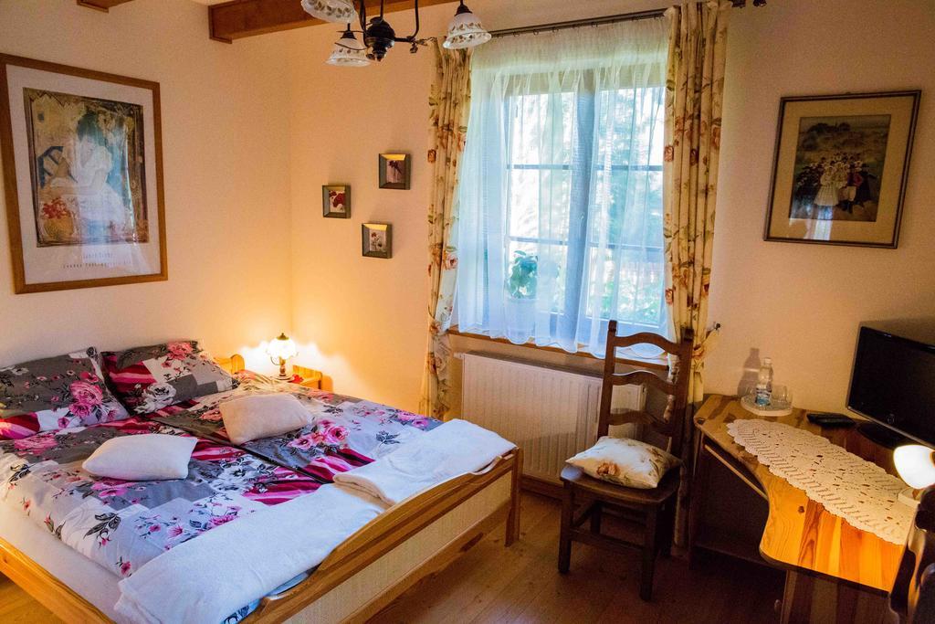 Willa Nad Popradem Bed and Breakfast Piwniczna-Zdroj Buitenkant foto