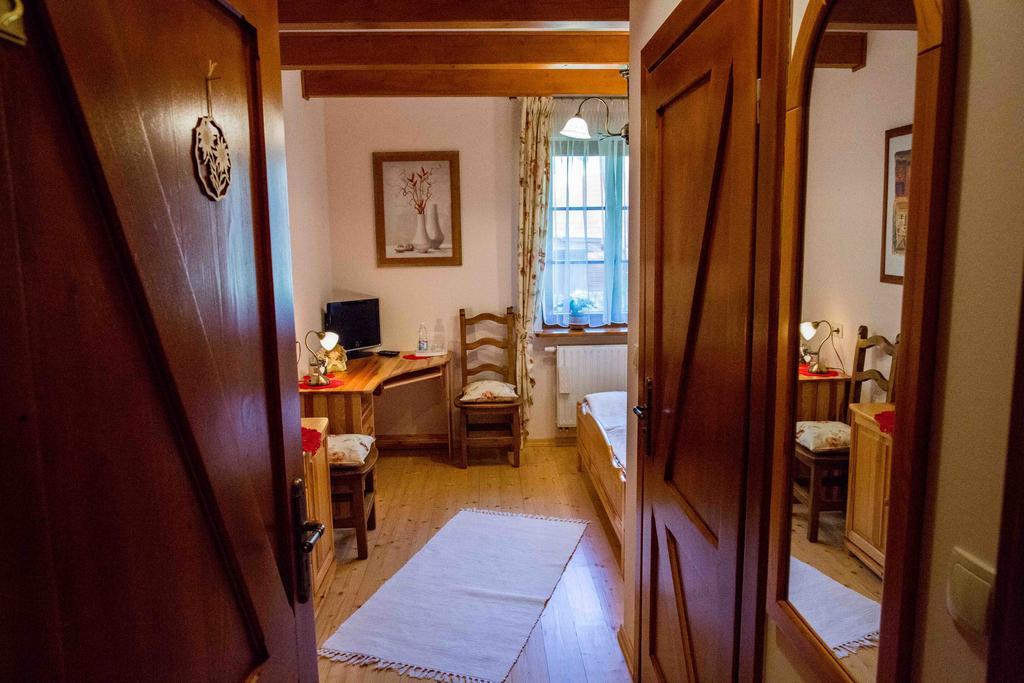 Willa Nad Popradem Bed and Breakfast Piwniczna-Zdroj Buitenkant foto